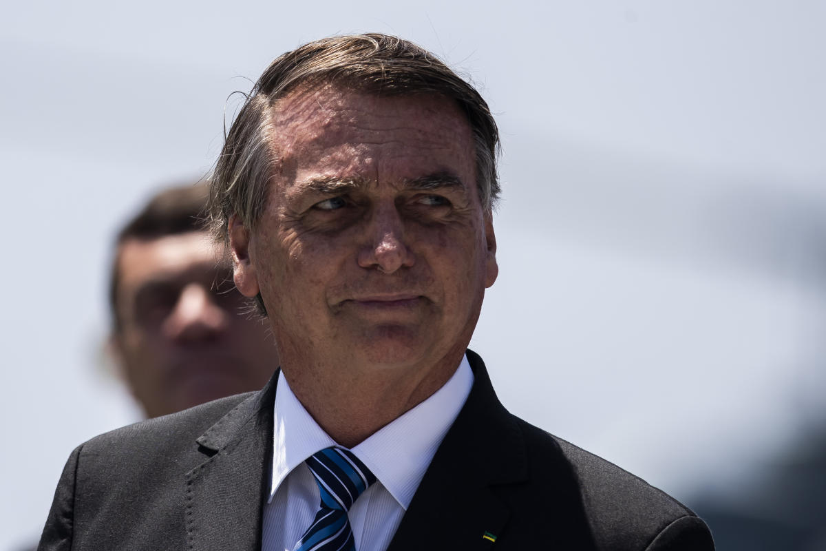 Bolsonaro’s photo with erysipelas is not from an anti-smoking campaign