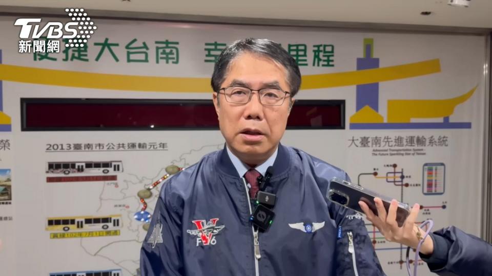 台南市長黃偉哲承諾今年底前全面開放機車直接左轉。（示意圖／TVBS）