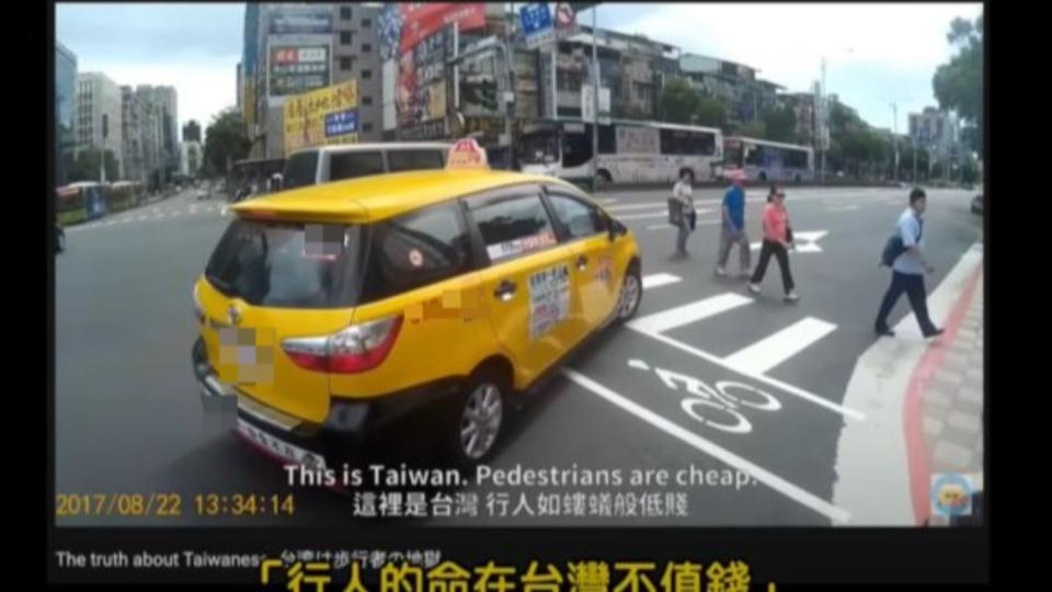 崔璀璨痛心在頻道影片中表示，行人的命在台灣不值錢。（圖／翻攝自Tristan H. 崔璀璨 YouTube）