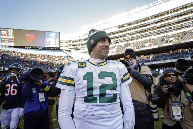 Aaron Rodgers once again teases Bears fans, calls Soldier Field his 'second  home' and says he still owns team