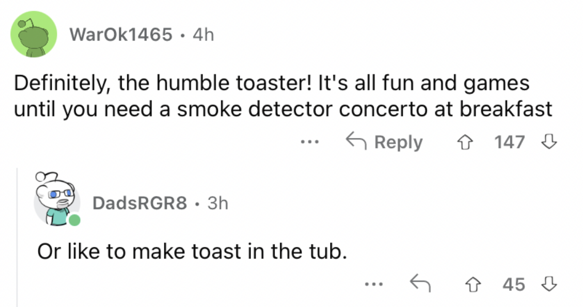 Reddit screenshot about the toaster being dangerous when used incorrectly.