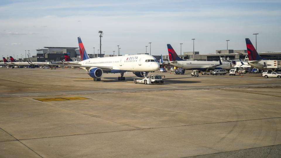 Vuelo de Delta secuestrado después de que un pasajero supuestamente tuviera «diarrea en todo el avión»