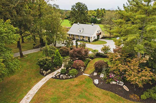 the-estate-at-cherokee-dock-carriage-house