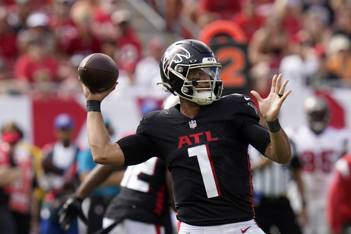 Tampa Bay Buccaneers sack Marcus Mariota, Atlanta Falcons 21-15 