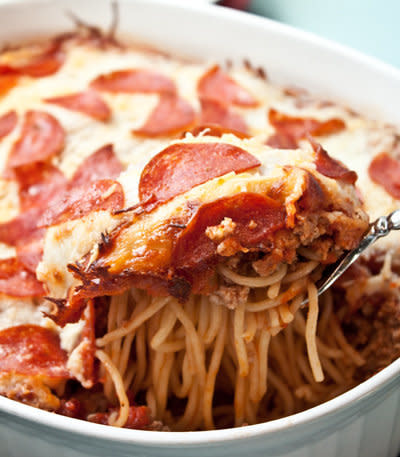 <strong>Get the <a href="http://www.sweettreatsmore.com/2012/09/pepperoni-pizza-spaghetti-casserole.html">Pepperoni Pizza Spaghetti Casserole recipe</a> by Sweet Treats And More</strong>