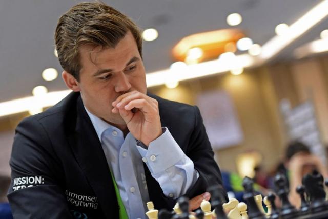 FIDE panel to look into Carlsen's cheating allegations against