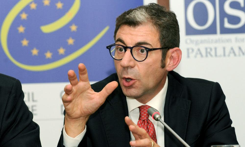 According to the inquiry, former Italian deputy Luca Volontè played an important role in undermining a report on Azerbaijan’s political prisoners.