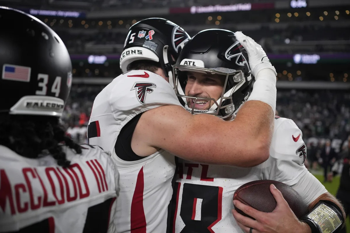 By engineering epic comeback win over Eagles, Kirk Cousins has Falcons believing - Yahoo Sports