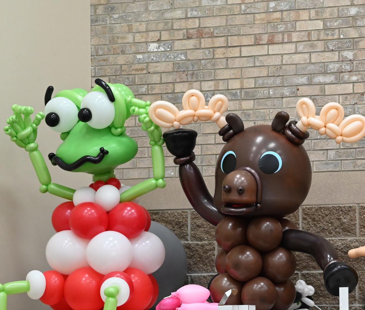 A frog and moose will be among 40 characters featured in 12 balloon scenes at the Big Balloon Build.