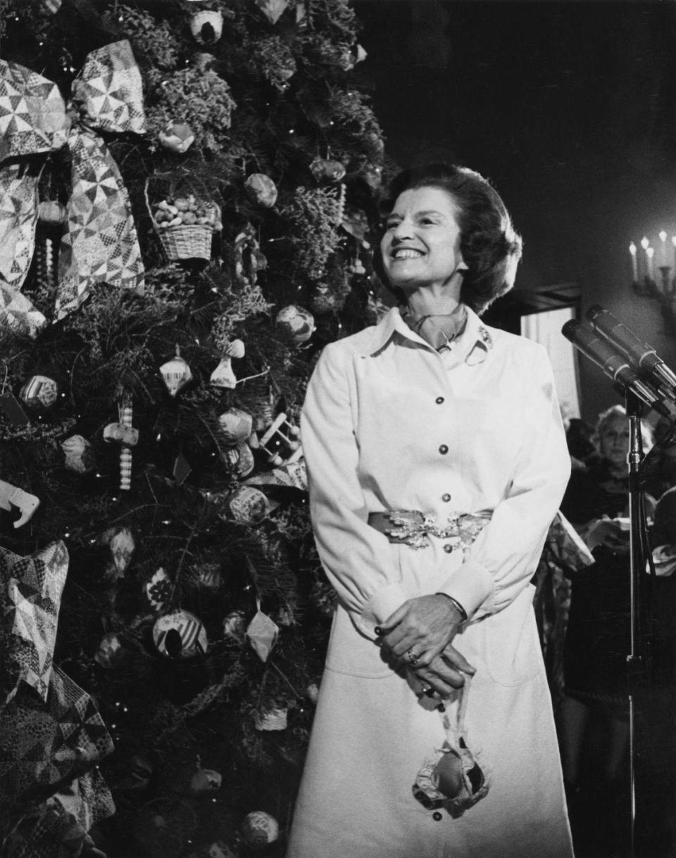 <p>For her first Christmas as First Lady, Betty Ford chose to decorate the Blue Room tree with ribbons and an array of classic ornaments. </p>