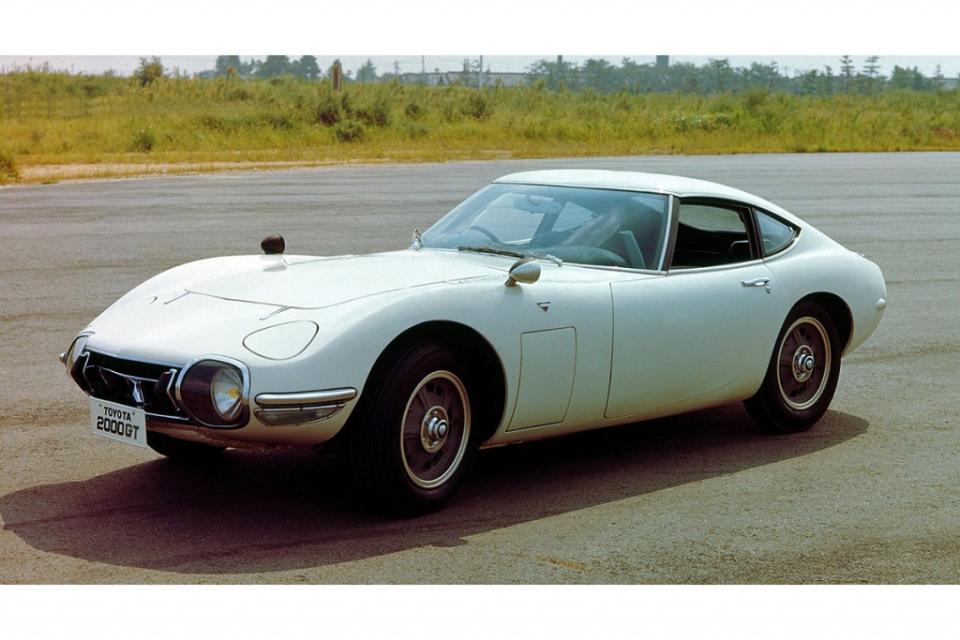 gr-heritage-parts-project-toyota-2000gt-8-1