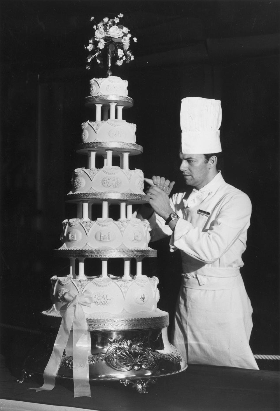 <p>Princess Anne and Captain Mark Phillips commissioned warrant officer David Dodd (an instructor at the Army School of Catering) to make their wedding cake. It boasted five tiers and incredibly intricate piping work. <em>[Photo: Getty]</em> </p>