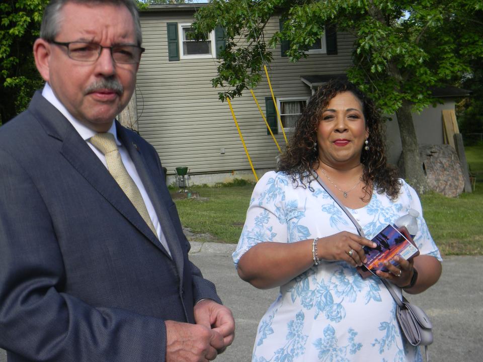 Ralph Perrey, Tennessee Housing Development Authority executive director and Maria Catron, executive director of Oak Ridge Housing Authority attend a groundbreaking ceremony for new homes at Waddell Place.