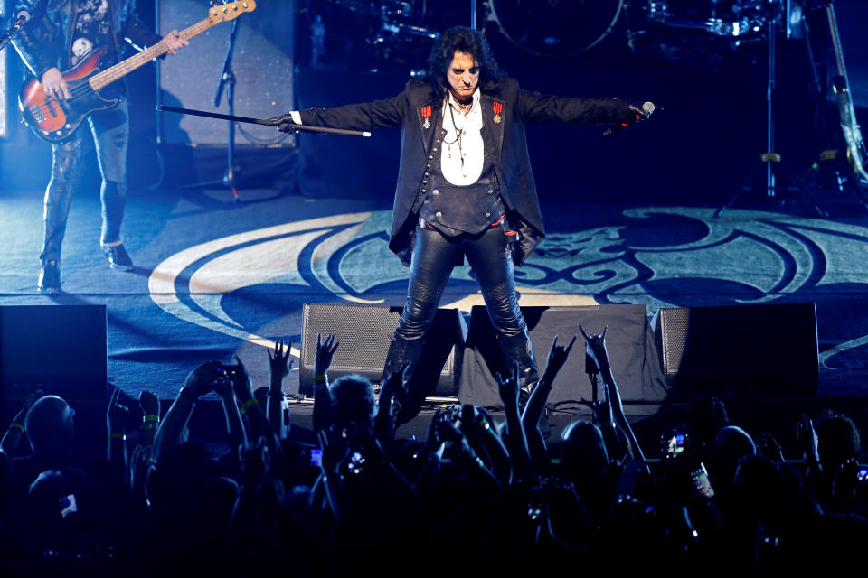 Alice Cooper performs with 'Hollywood Vampires' during the 52nd Montreux Jazz Festival in Montreux, Switzerland, July 5, 2018. REUTERS/Pierre Albouy