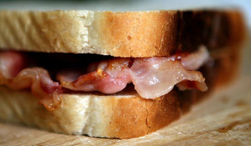 Le bacon serait à l’origine de certains cancers du sein, d’après des chercheurs (Picture : PA)