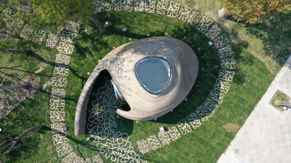 3D Printed Concrete Book Cabin in Shanghai's Wisdom Bay Industrial Park. 