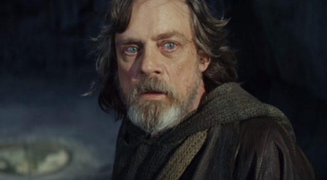 Star Wars: The Last Jedi - Mark Hamill reveals original Force Awakens ending