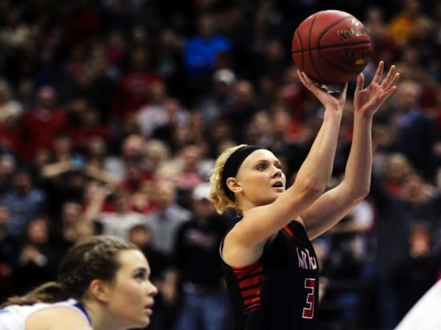 NRHEG's Carlie Wagner releases her game-winning free throw — Associated Press via Minneapolis Star Tribune