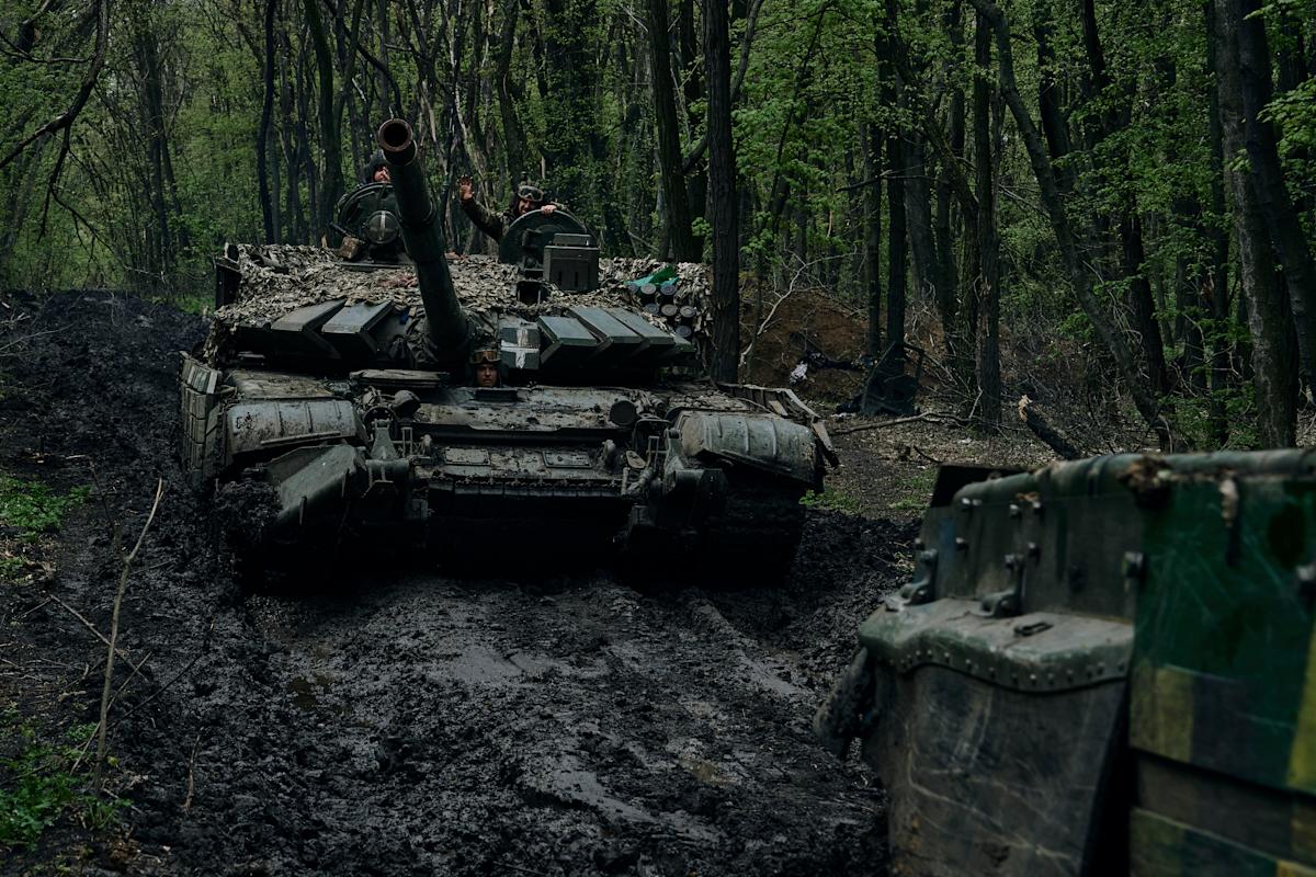 Drones attack Sevastopol, crashed drone found near Moscow