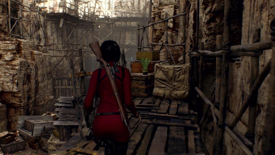 Screenshot of the Resident Evil 4: Separate Ways preview video.