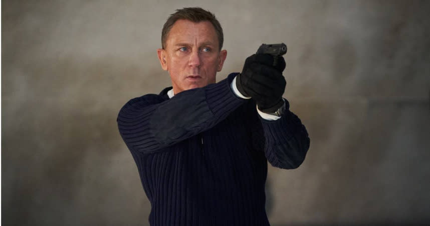 《007：生死交戰》是丹尼爾克雷格飾演詹姆士·龐德15年來的最後一部電影。（圖／UIP提供）