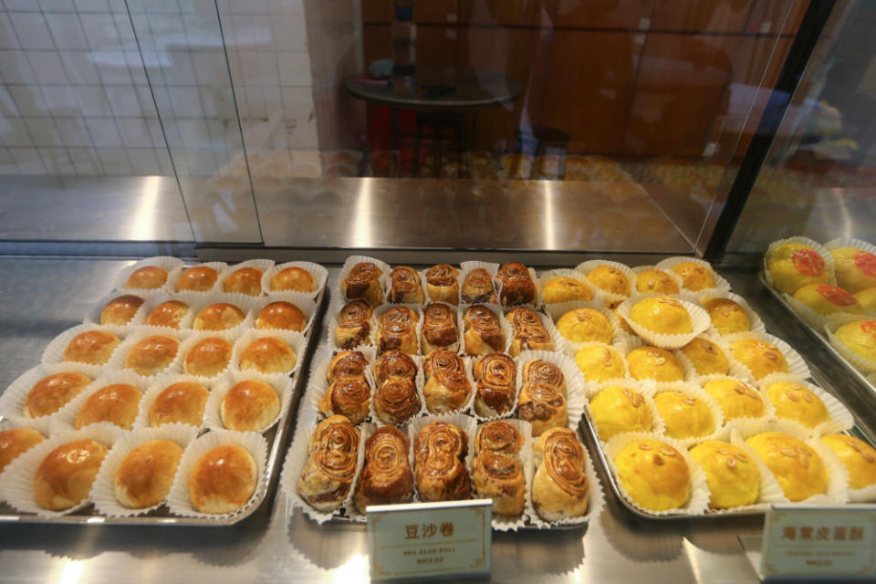 Some of the freshly baked pastries sold at Fung Wong. — Picture by Ahmad Zamzahuri