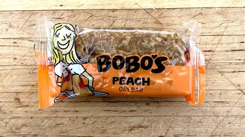 Peach oat bar