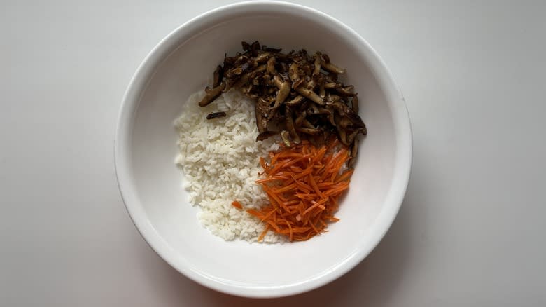 rice mushrooms and carrots