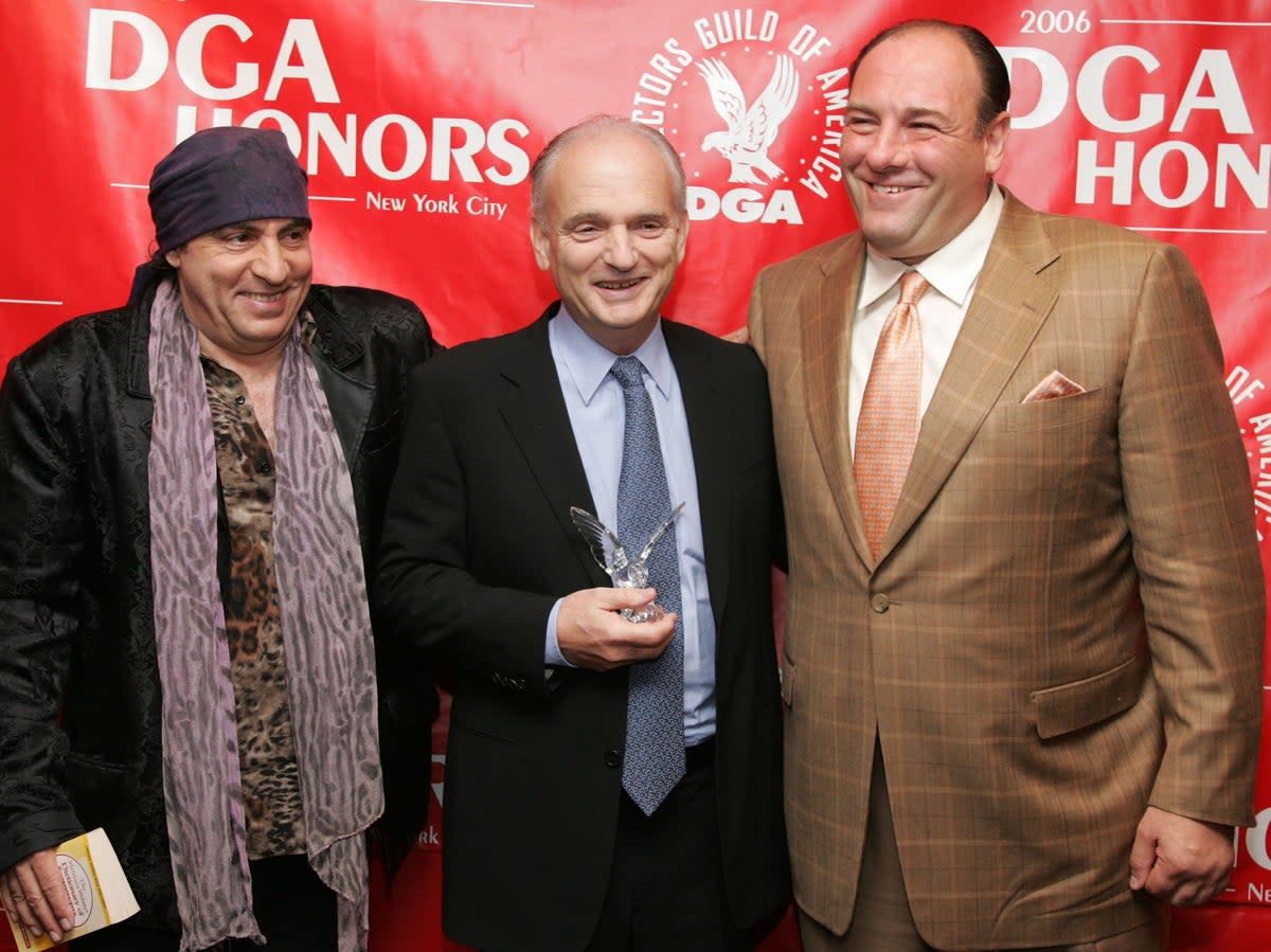 Steve Van Zandt, Sopranos creator David Chase, and James Gandolfini in 2006 (Getty Images)