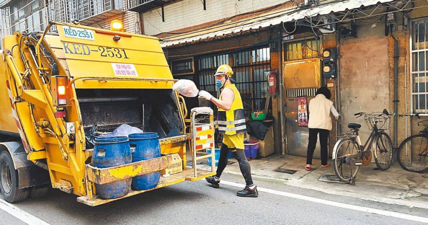 桃園持續宣導垃圾源頭減量、資源回收及再利用工作，讓桃園資源回收率從升格前的48.86％，提高到去年的60.14％。（圖／中國時報蔡依珍攝）