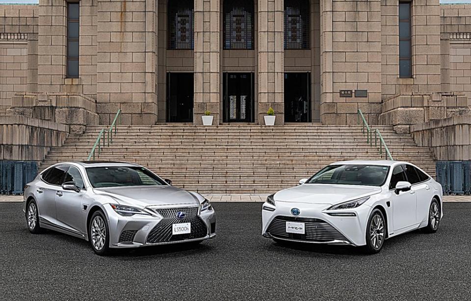 TOYOTA發表Advanced Drive自動駕駛輔助科技，並推出搭載此系統兩