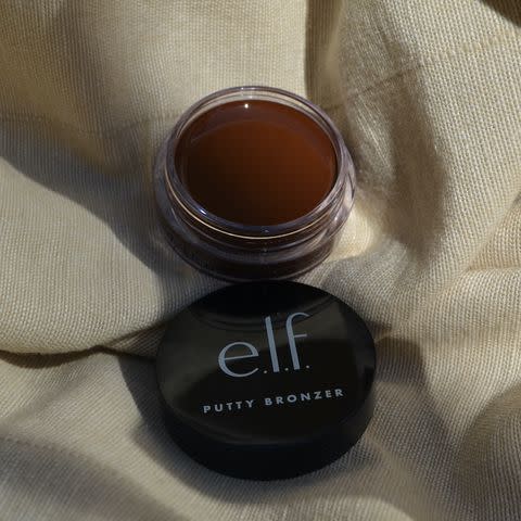 <p>e.l.f. Cosmetics</p>