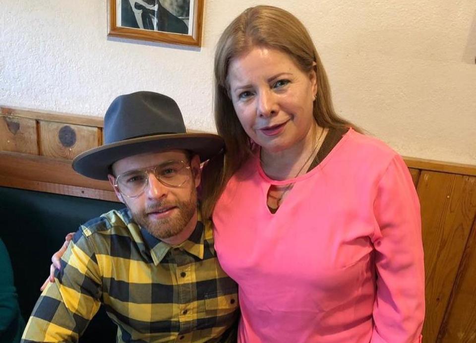 Luis Ernesto Franco con mamá / Cortesía