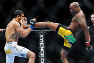 LAS VEGAS, NV - FEBRUARY 05: (R-L) Anderson Silva lands a kick to the jaw of Vitor Belfort that knocked out the Brazilian challenger at UFC 126 at the Mandalay Bay Resort and Casino on February 5, 2011 in Las Vegas, Nevada. (Photo by James Law/Zuffa LLC/Zuffa LLC via Getty Images)