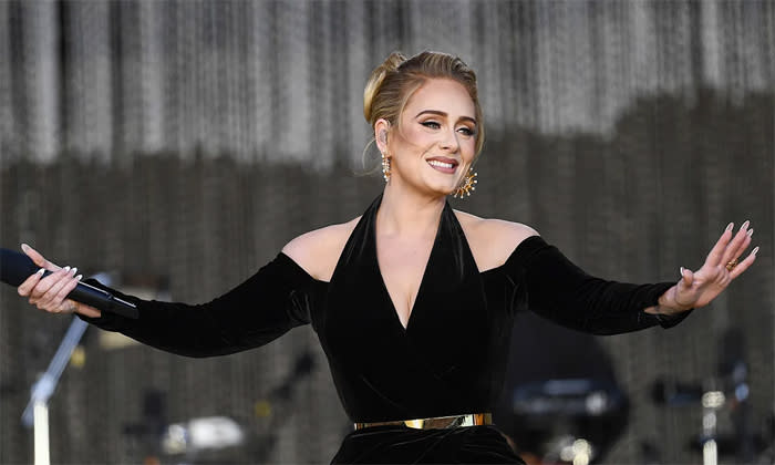 Adele se sincera en el escenario