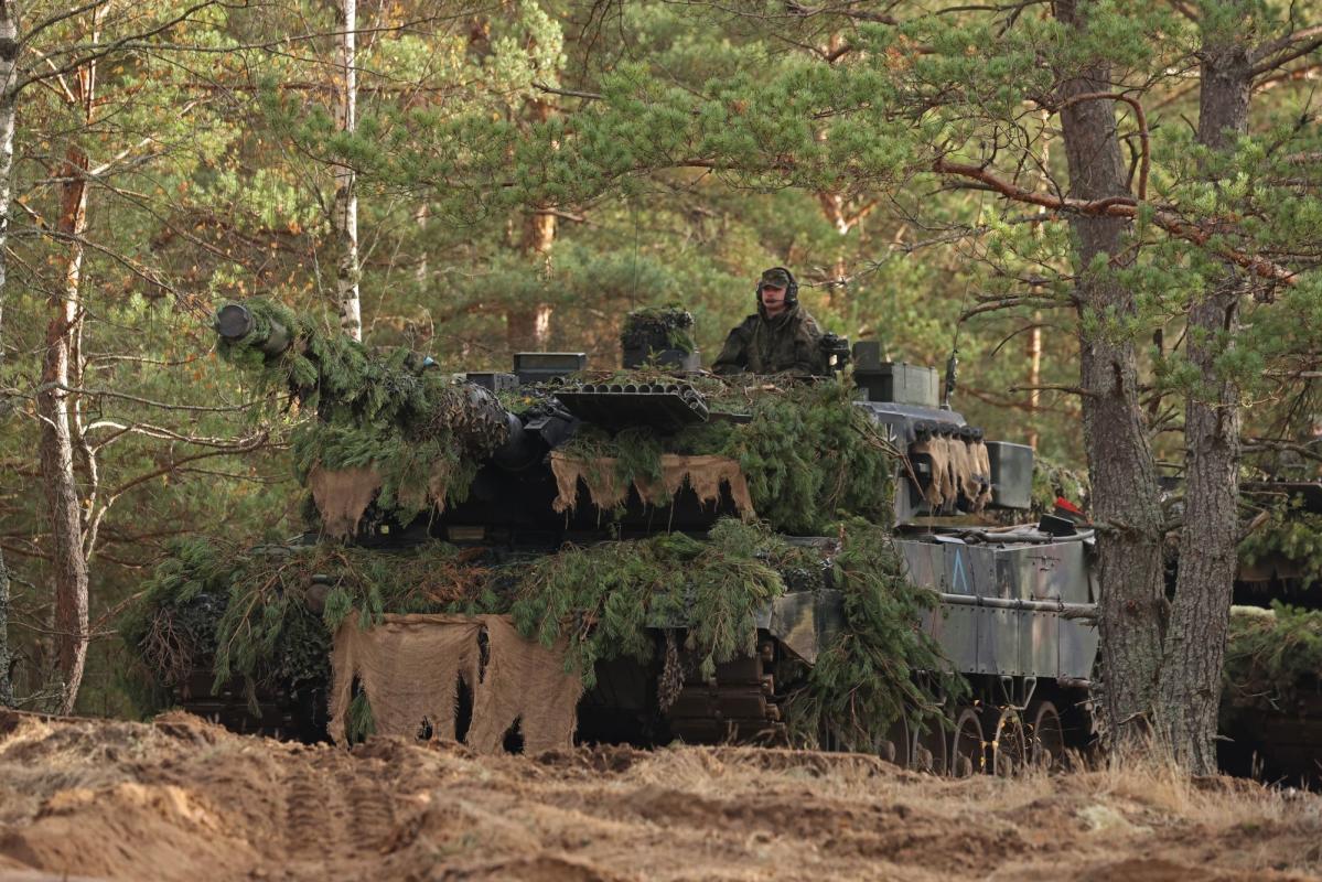German indecision on Leopard 2 tanks a 'disappointment,' Ukraine's deputy  foreign minister says