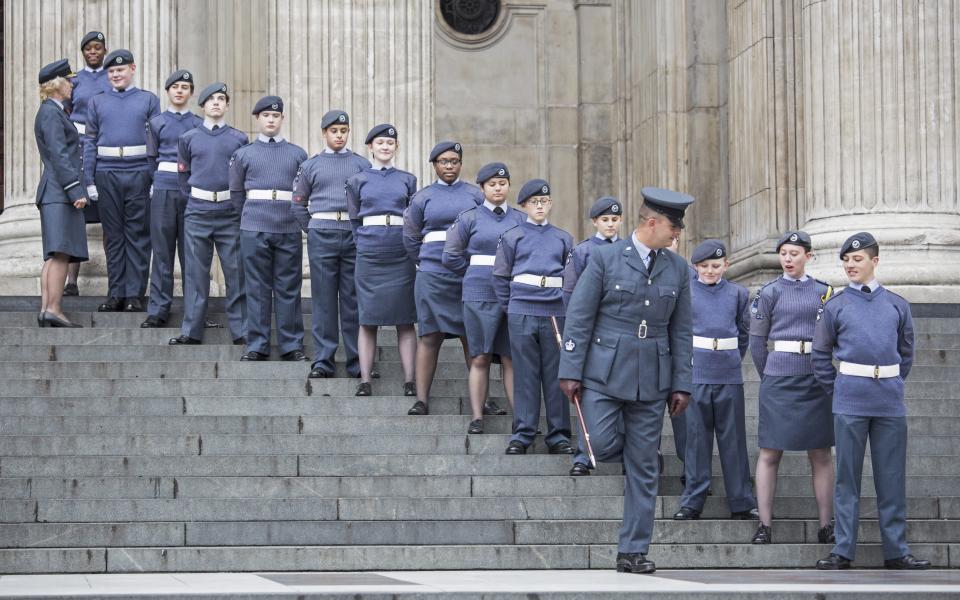 Women in the RAF no longer allowed to wear skirts on parade