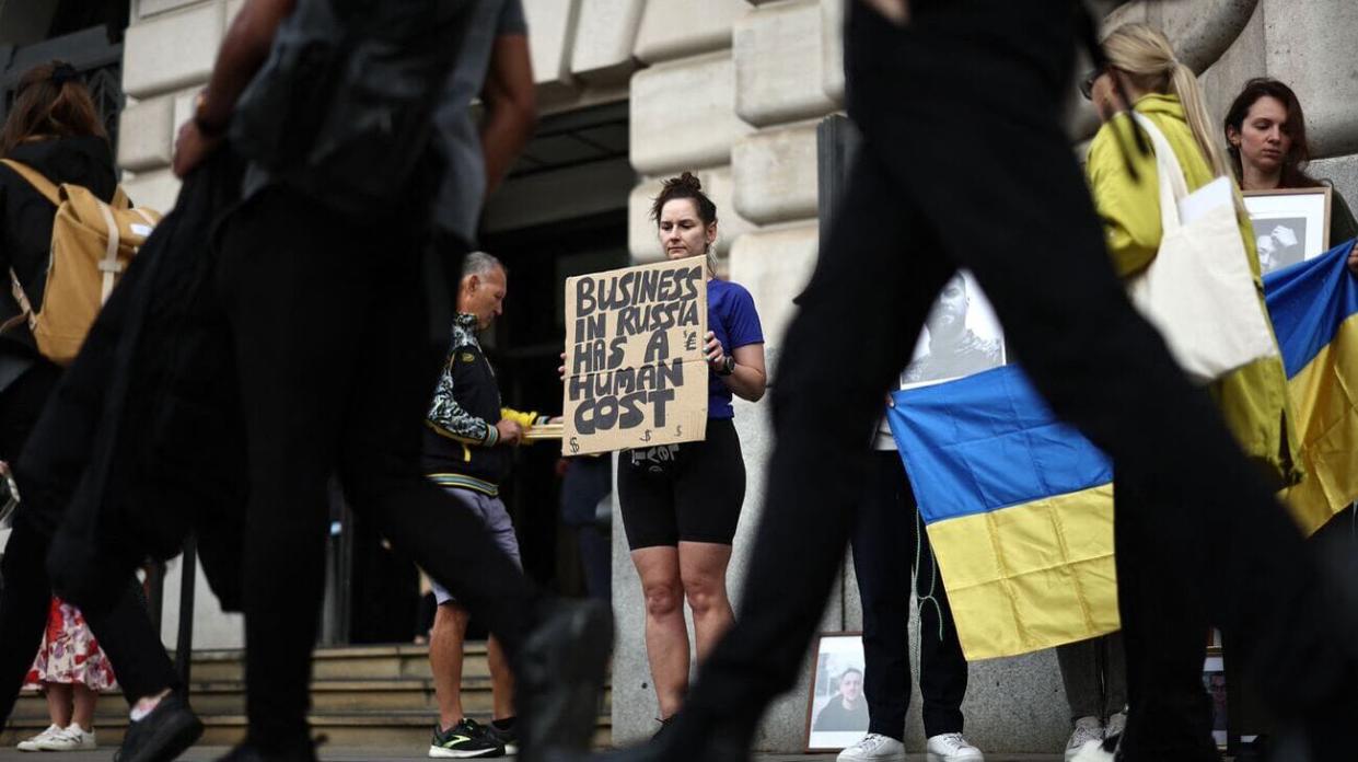 protest outside Unilever headquarters in London on October 9, 2023. Stock photo: Getty Images