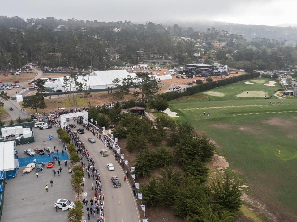 從1950年開始，美國圓石灘車展（Pebble Beach Concours d’Elegance），就吸引了全家古董車收藏家與愛好前往美國加州的蒙特雷（Monterey County）朝聖。