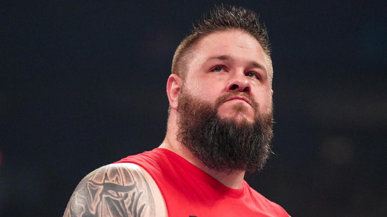 Kevin Owens Comments On His Knee Issues, Says His Back Was Bothering Him Before WWE RAW