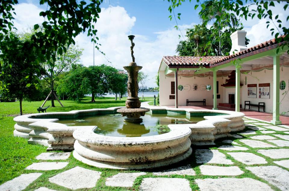 Bradley Park is the former location of Colonel E.R. Bradley's Beach Club and personal residence. The Tea House can be seen on the right.