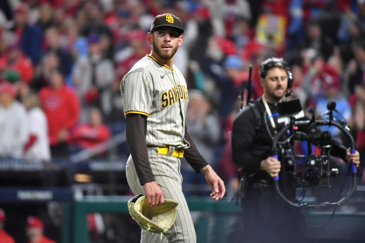 Padres All-Star Joe Musgrove fractures toe after dropping weight on it