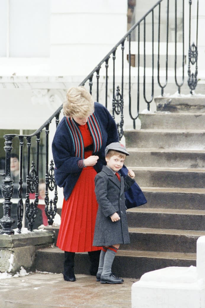 Princess Diana, Prince William - Credit: ASSOCIATED PRESS.