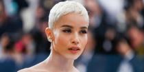 <p>Kravitz made us all want to go out and get a pixie crop with her super short bleached blonde cut.</p>