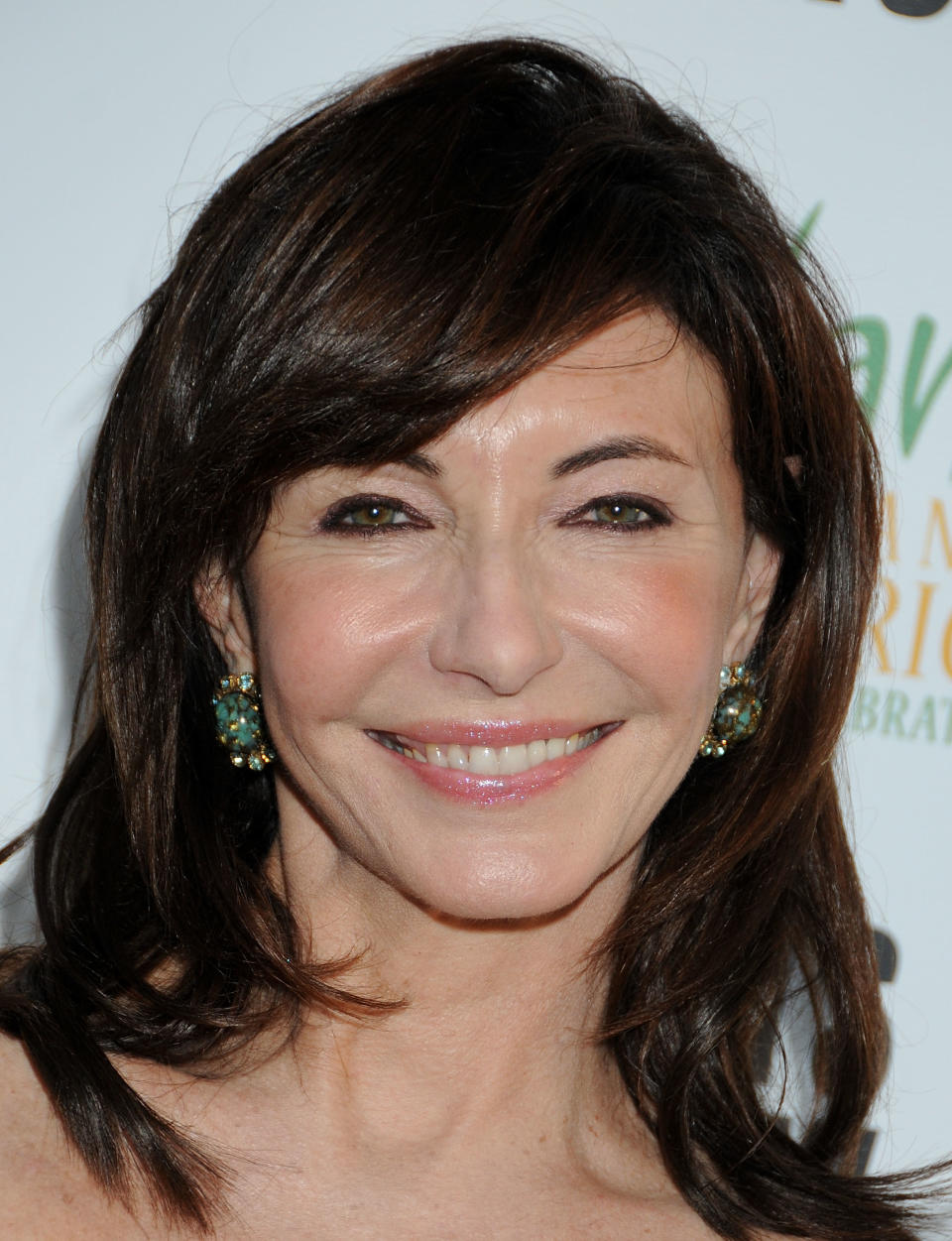 lob cut mary steenburgen