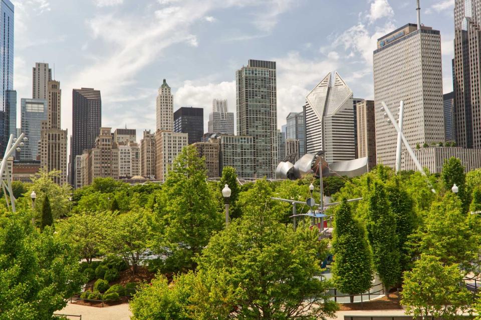 Chicago Skyline, Downtown, Maggie Daley Park.