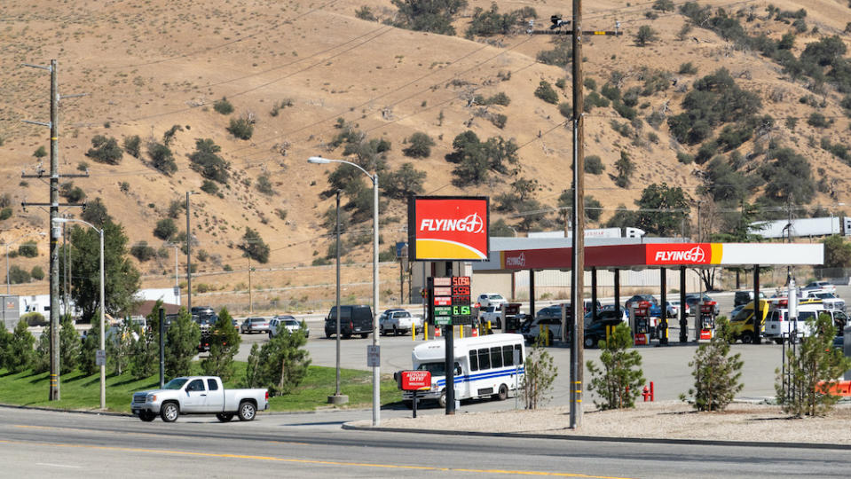 LEBEC, CA - AUGUST 23: The Flying J Travel Center, just west of the 5 freeway in Lebec, was the site of a Brink’s truck jewelry heist last month. Photographed on Tuesday, Aug. 23, 2022 in Lebec, CA. (Myung J. Chun / Los Angeles Times)