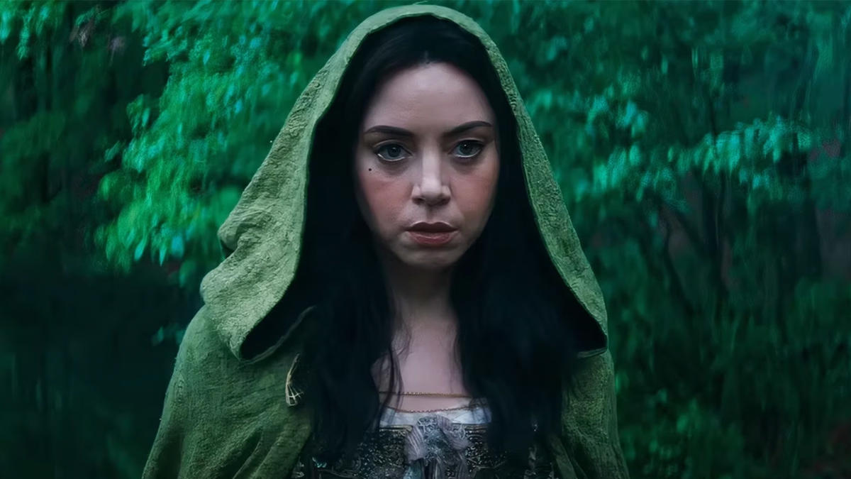 The Agatha All Along Theory suggests that Aubrey Plaza's mysterious MCU role is an important comic book character