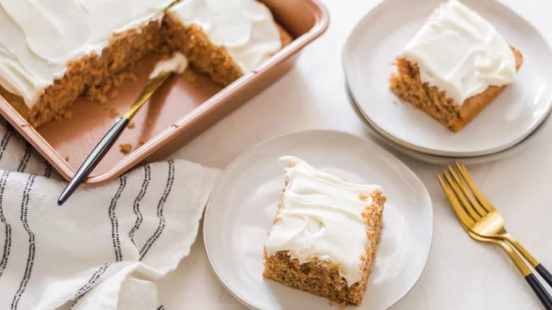 Carrot sheet cake with white frosting