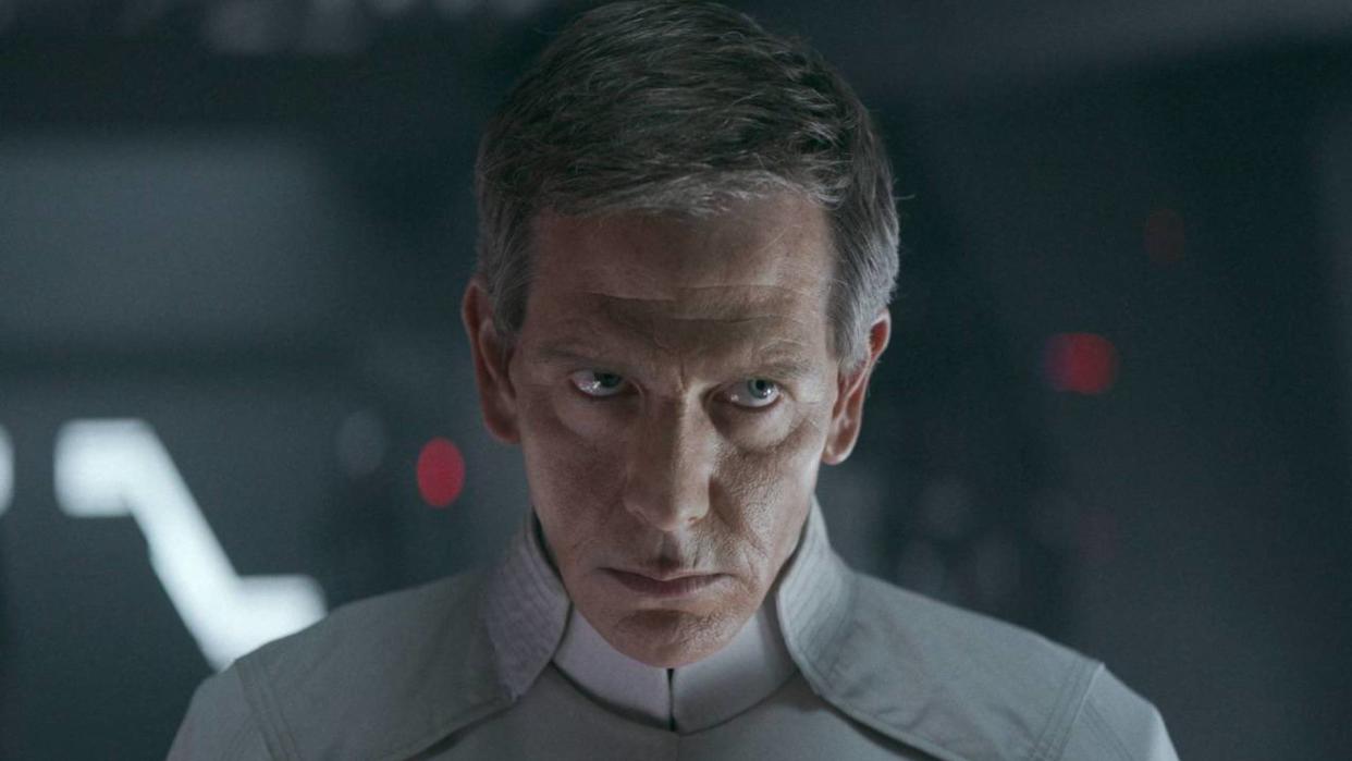  Ben Mendelsohn. 